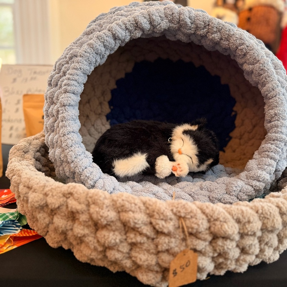 Cozy Gray Cat Bed